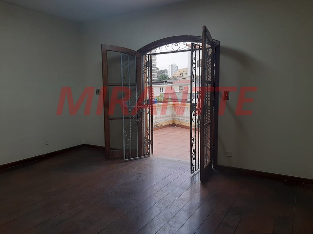 Sobrado de 402m² com 5 quartos em Santa Teresinha