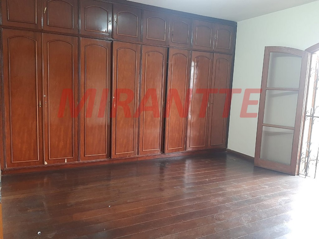 Sobrado de 402m² com 5 quartos em Santa Teresinha