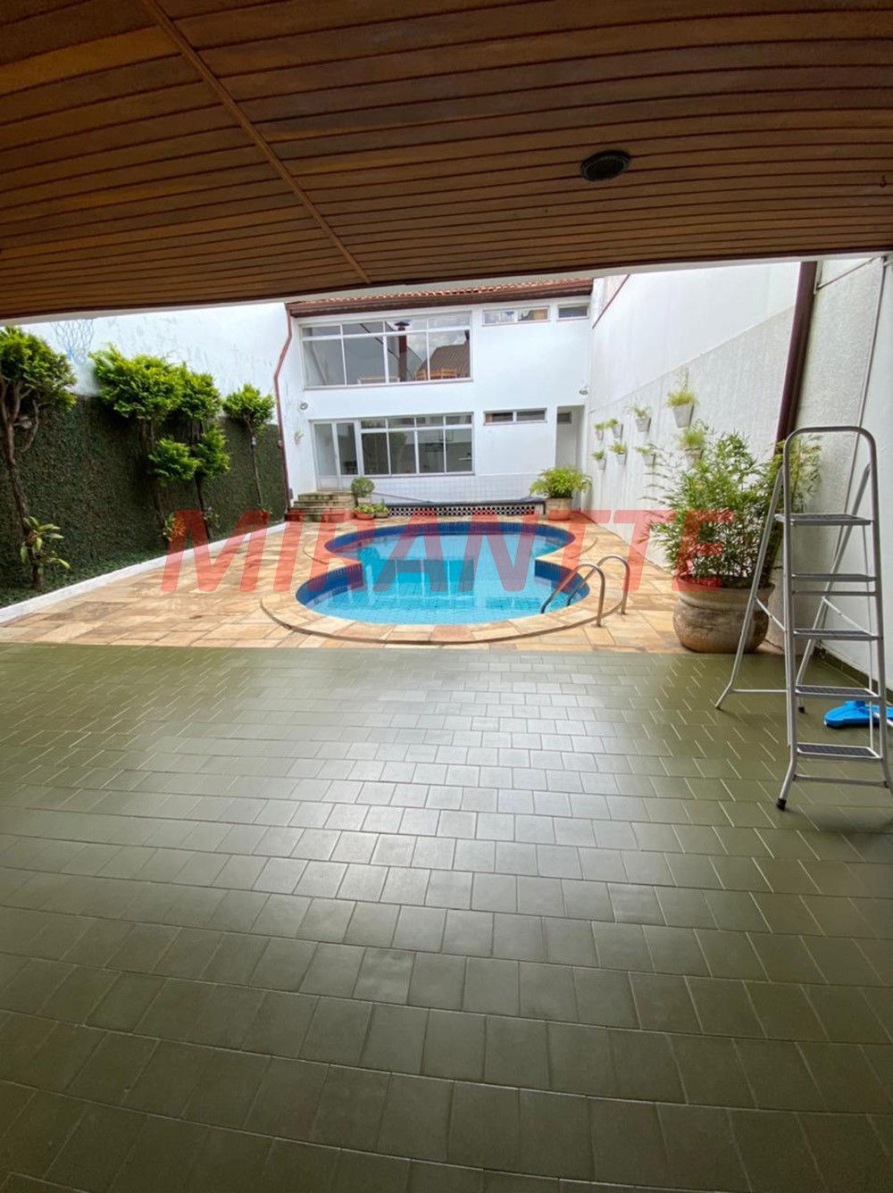 Sobrado de 600m² com 4 quartos em Vila Maria Alta