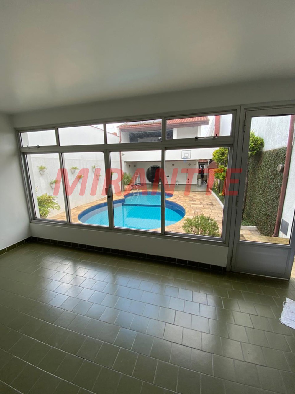 Sobrado de 600m² com 4 quartos em Vila Maria Alta