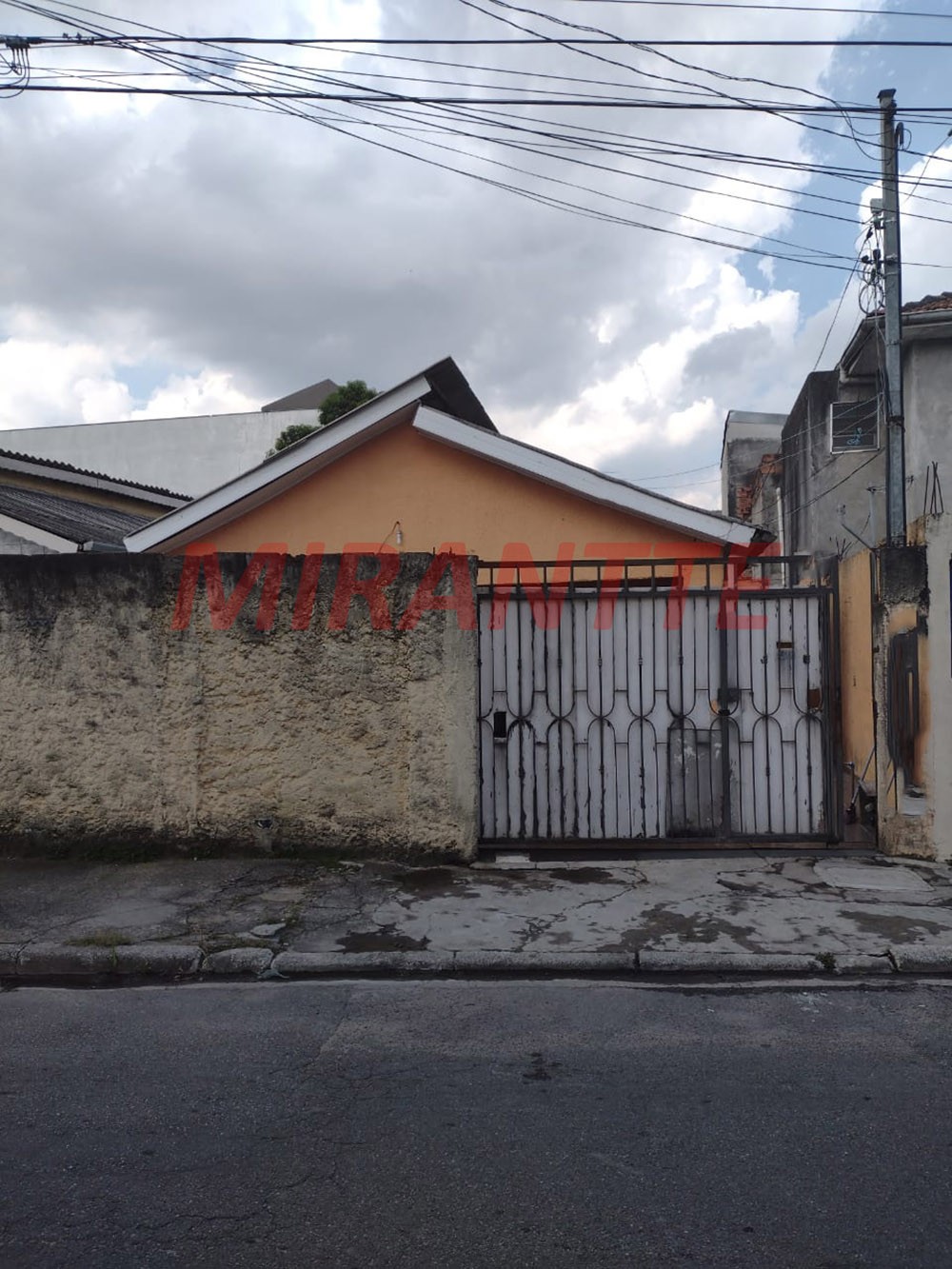 Casa terrea de 80m² com 2 quartos em Jardim Guimarães