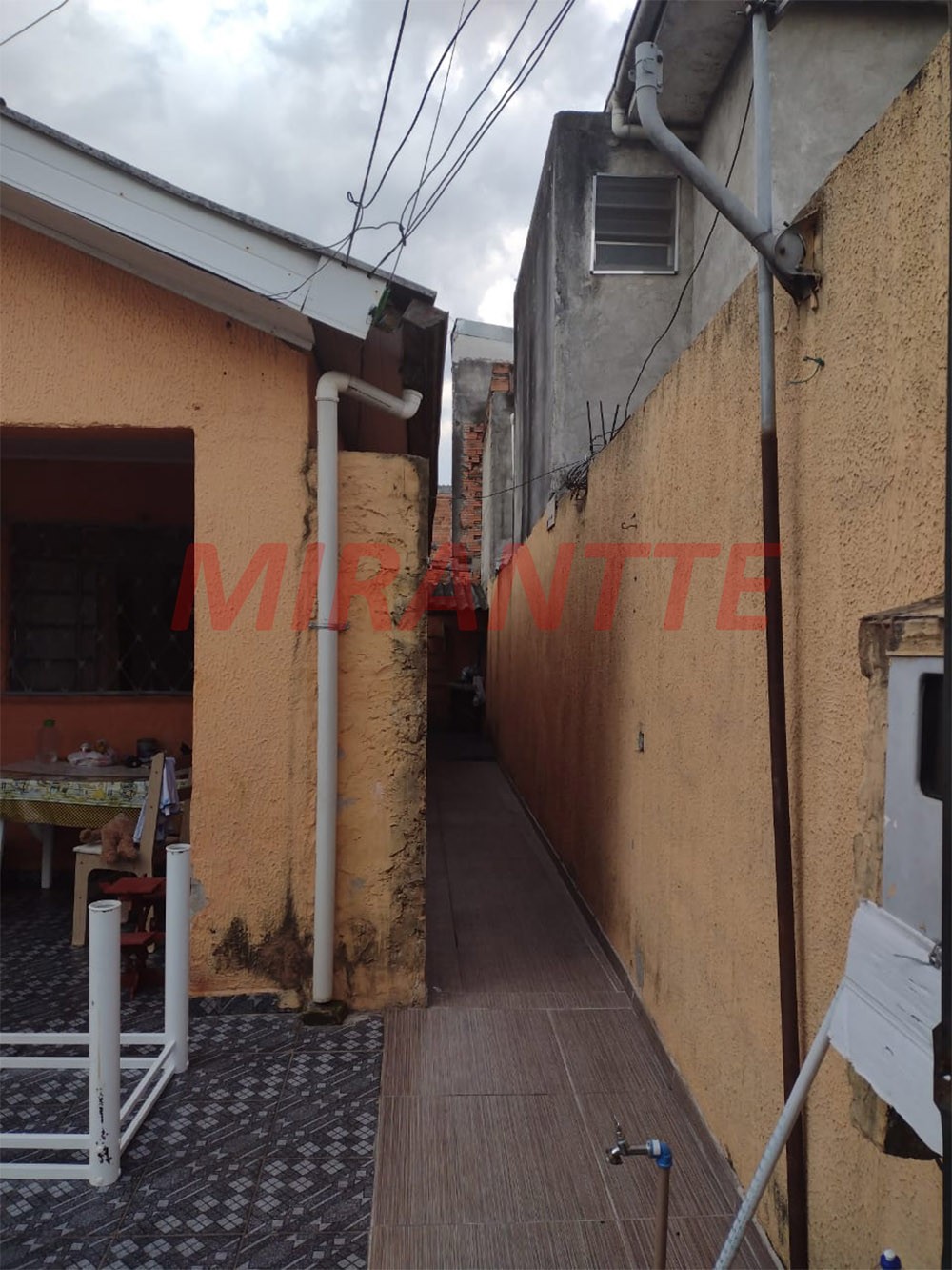 Casa terrea de 80m² com 2 quartos em Jardim Guimarães