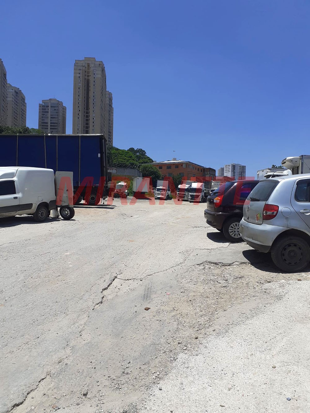 Terreno de 4986m² em Vila Augusta