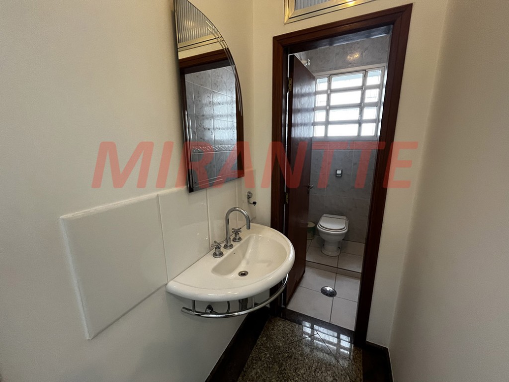 Sobrado de 300m² com 4 quartos em Jardim São Paulo