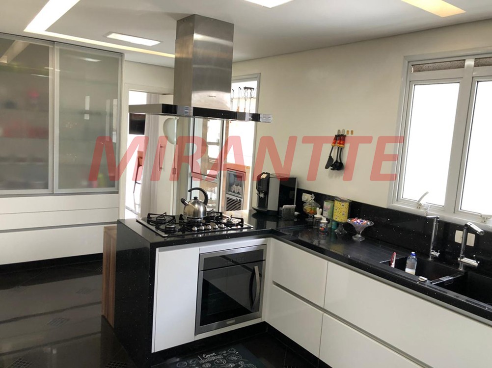 Apartamento de 190m² com 3 quartos em Santana