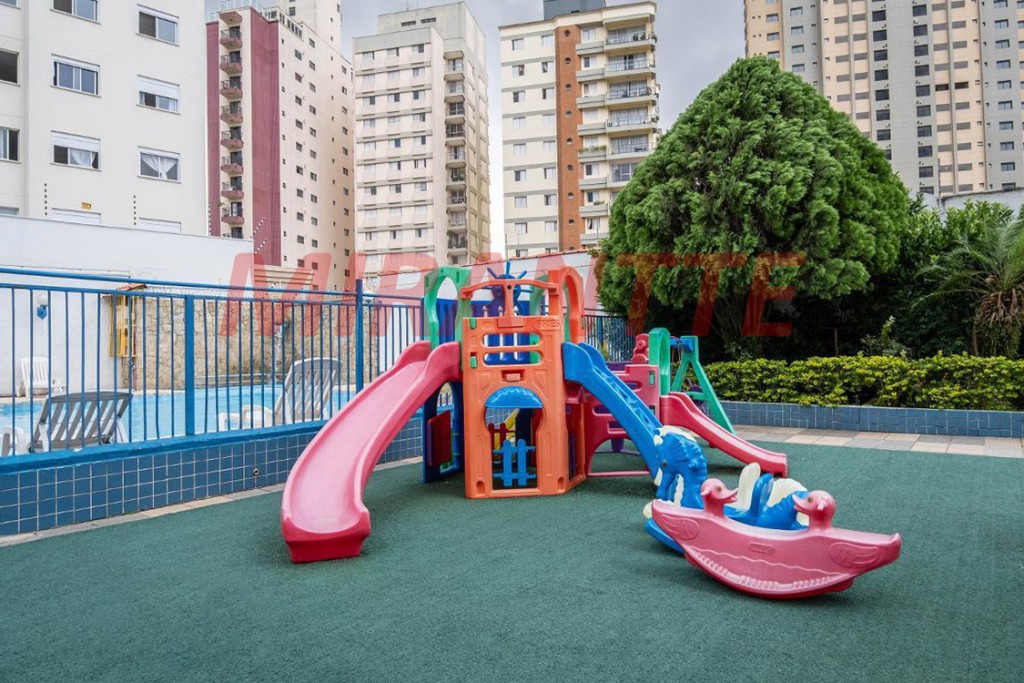 Apartamento de 117m² com 3 quartos em Santa Teresinha