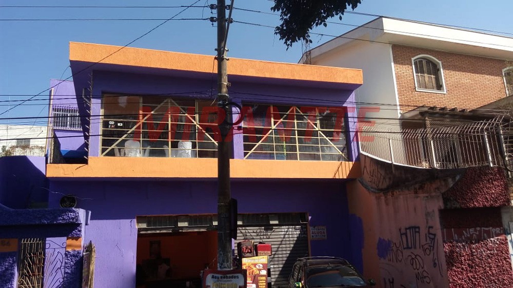 Comercial em Perus