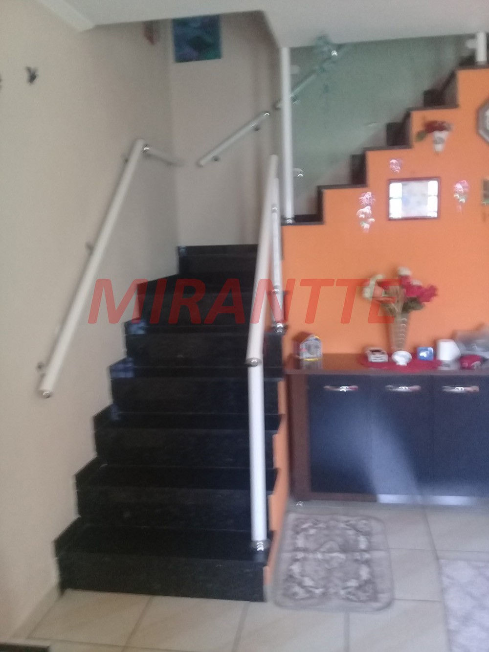 Sobrado de 104m² com 2 quartos em Vila Carmosina