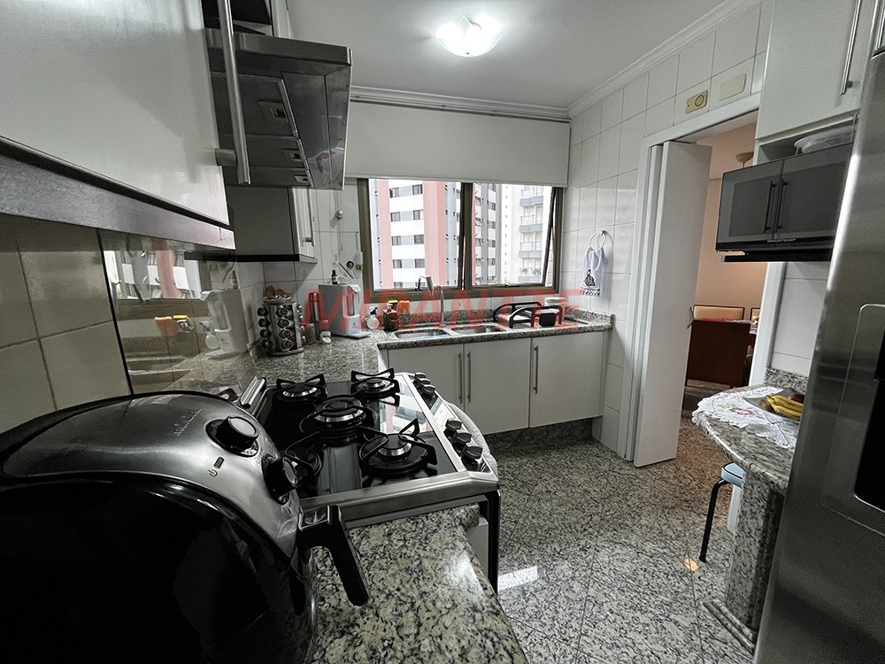 Apartamento de 208m² com 4 quartos em Santana