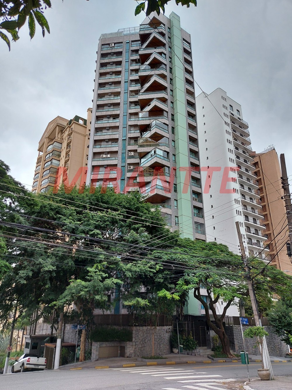 Apartamento de 208m² com 4 quartos em Santana