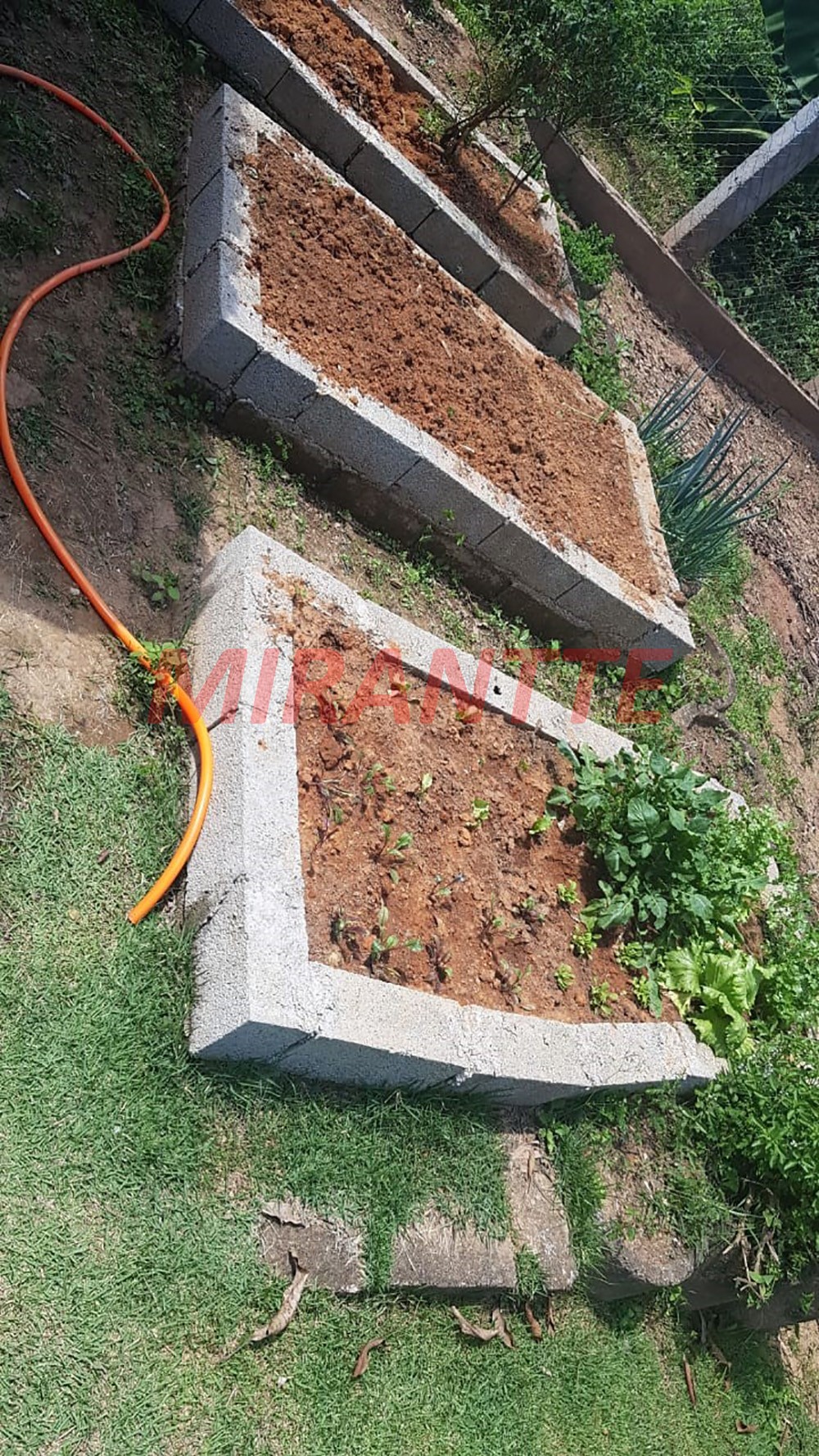 ChÁcara de 400m² com 3 quartos em Rio Acima