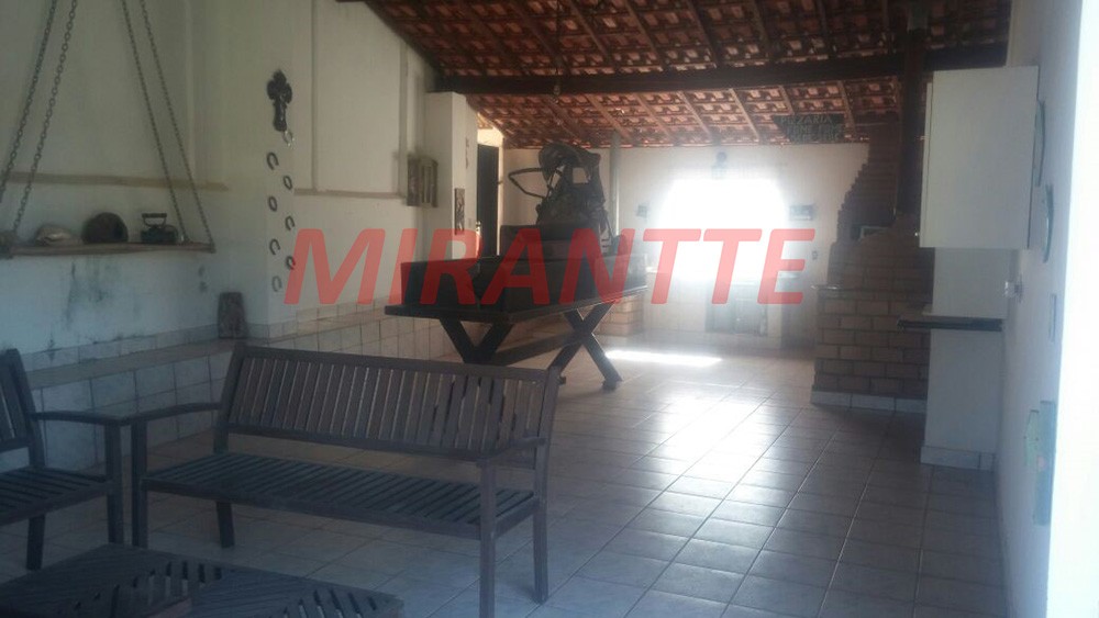 ChÁcara de 400m² com 3 quartos em Rio Acima