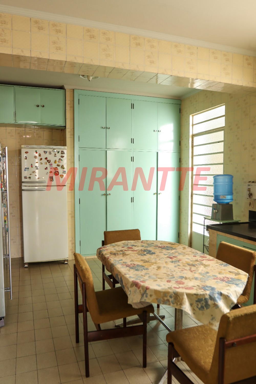 Sobrado de 685m² com 3 quartos em Santana