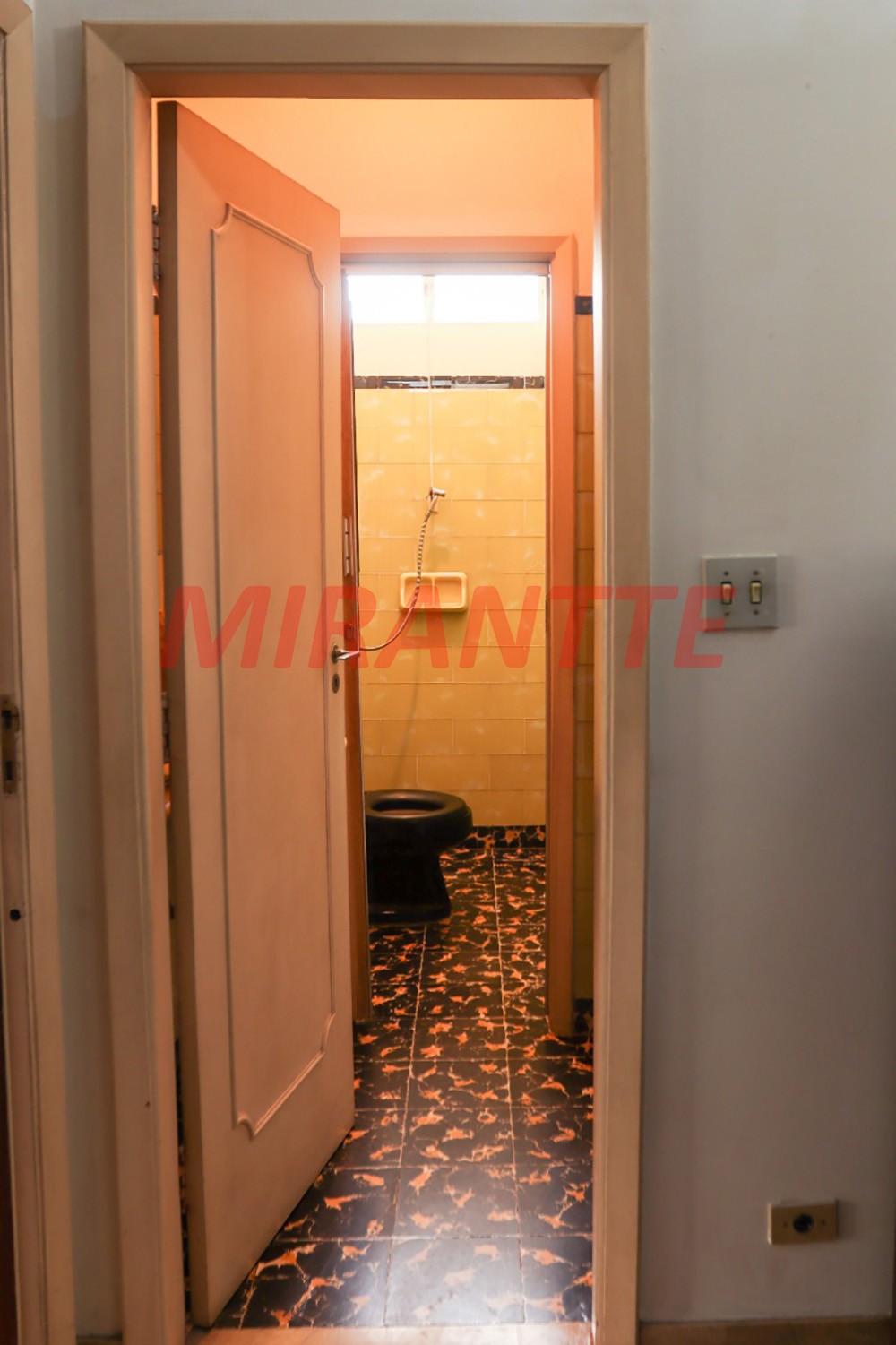 Sobrado de 685m² com 3 quartos em Santana