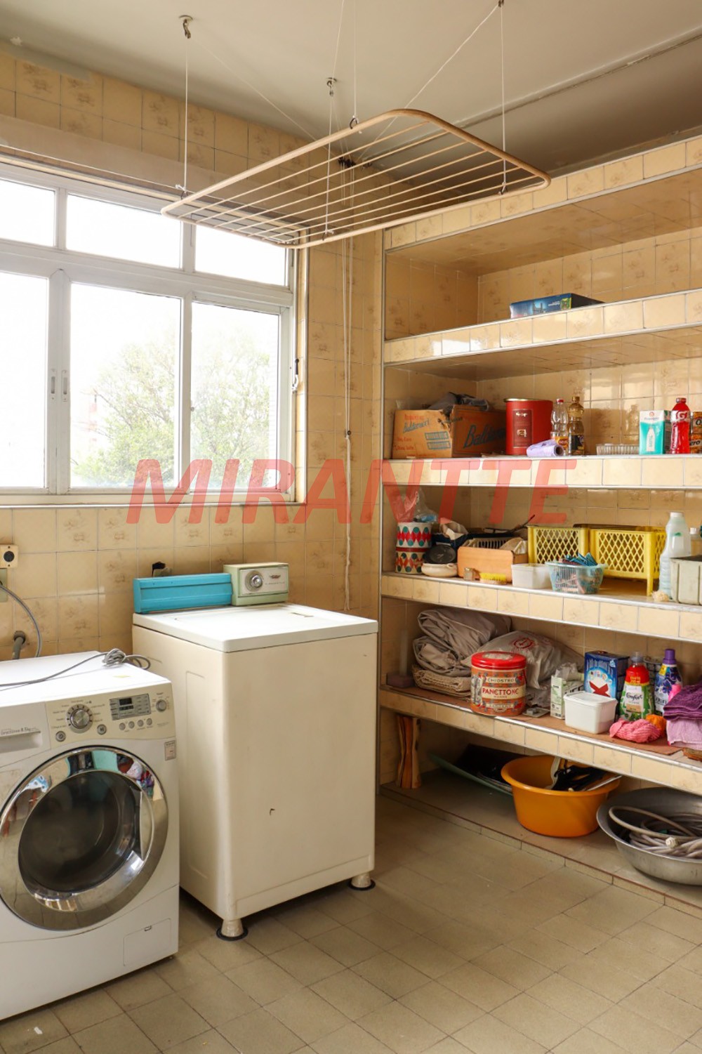 Sobrado de 685m² com 3 quartos em Santana