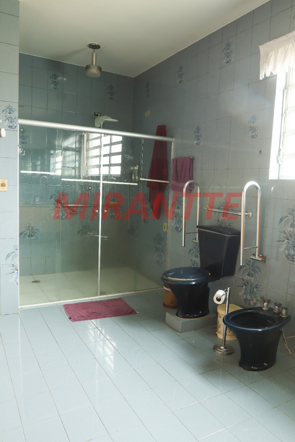 Sobrado de 685m² com 3 quartos em Santana