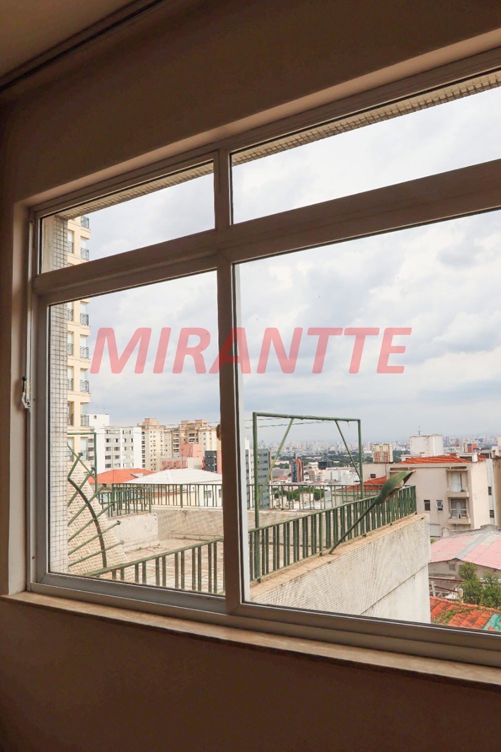 Sobrado de 685m² com 3 quartos em Santana