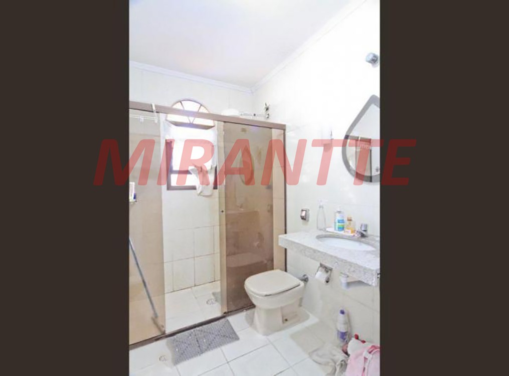 Sobrado de 76m² com 4 quartos em Vila Palmeiras