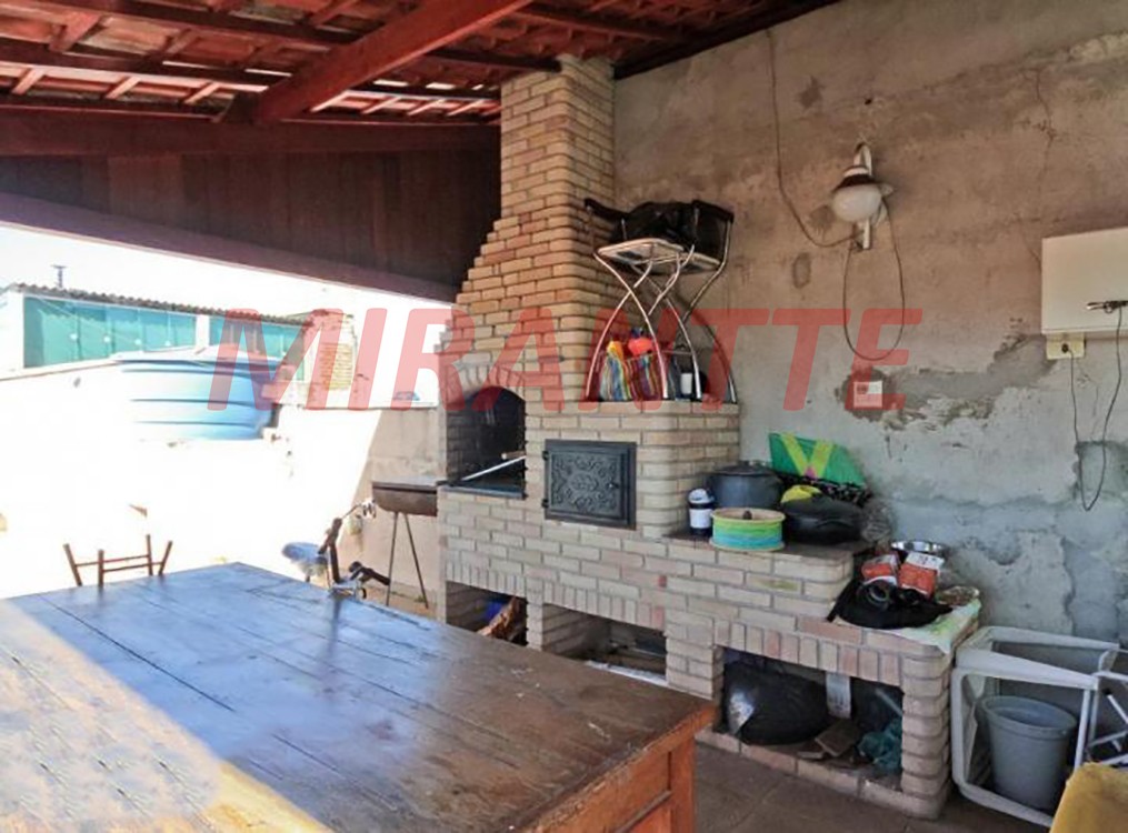Sobrado de 76m² com 4 quartos em Vila Palmeiras