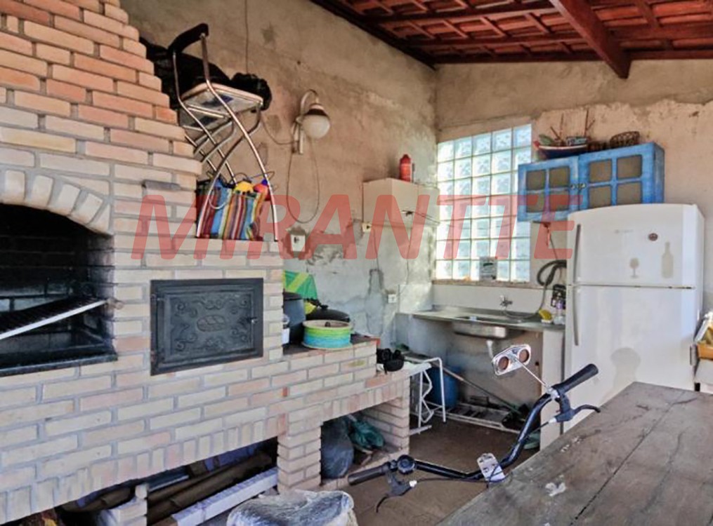 Sobrado de 76m² com 4 quartos em Vila Palmeiras