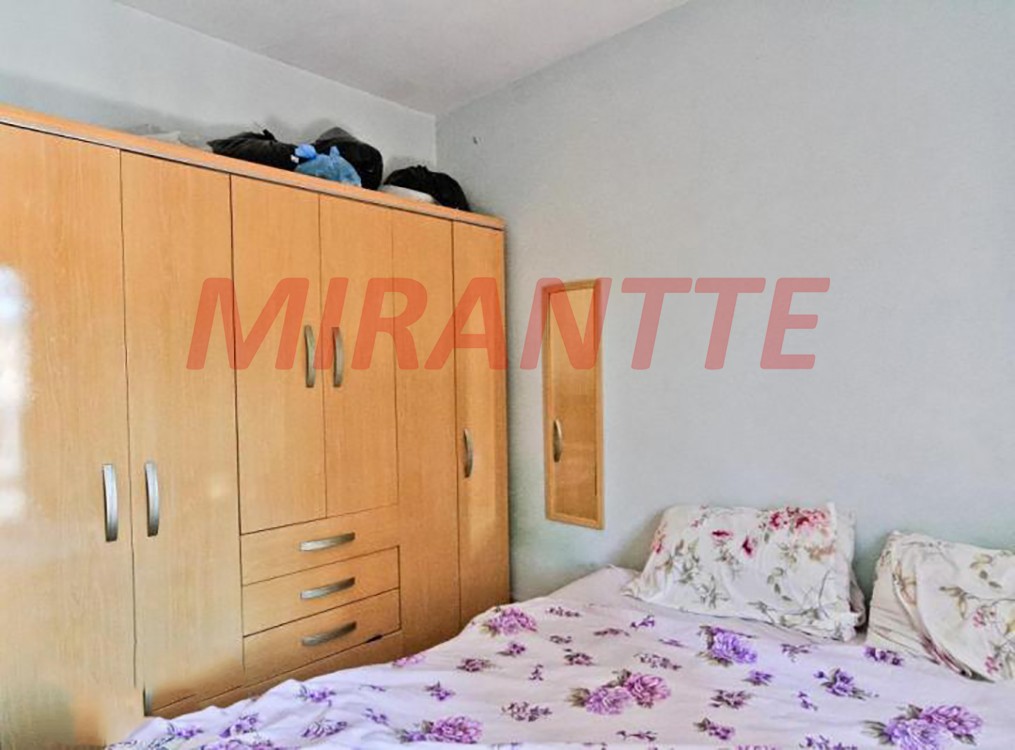 Sobrado de 76m² com 4 quartos em Vila Palmeiras