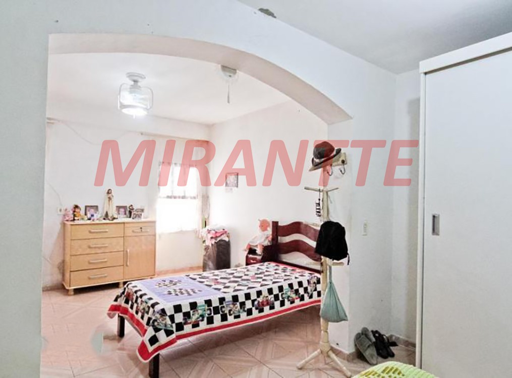 Sobrado de 76m² com 4 quartos em Vila Palmeiras