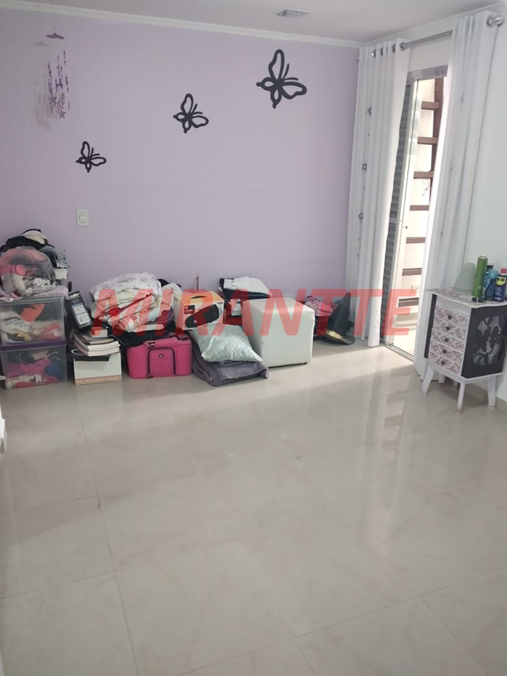 Sobrado de 350m² com 3 quartos em Santa Teresinha