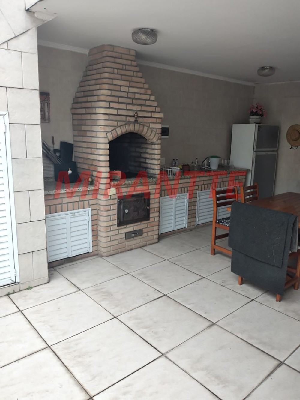 Sobrado de 350m² com 3 quartos em Santa Teresinha