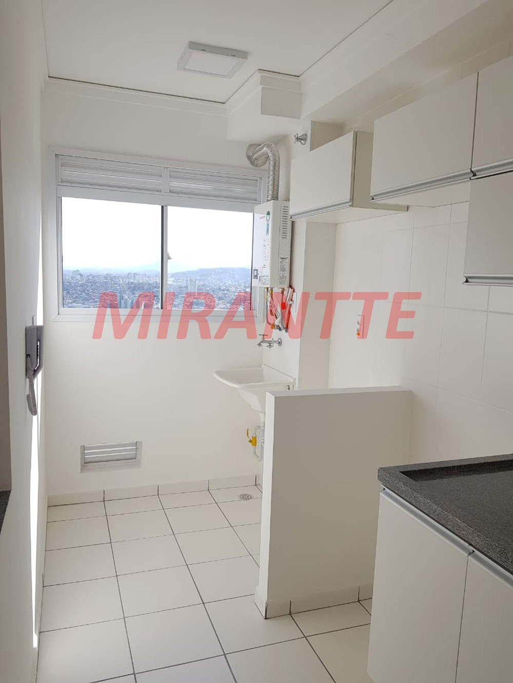 Apartamento de 45m² com 2 quartos em Cachoeirinha