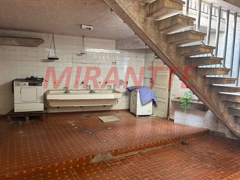 Comercial de 500m² em Santana
