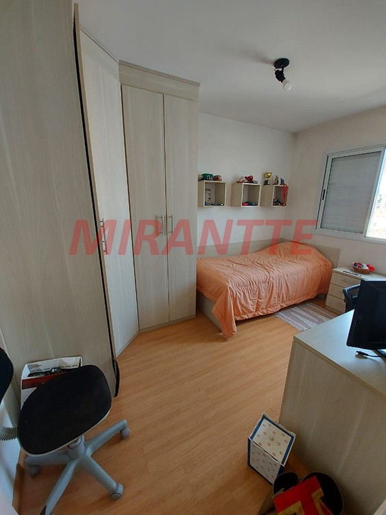 Apartamento de 84m² com 3 quartos em Água Fria