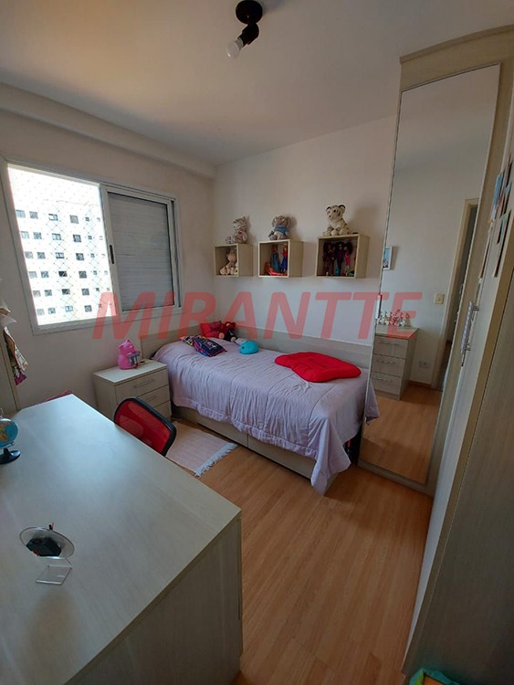 Apartamento de 84m² com 3 quartos em Água Fria