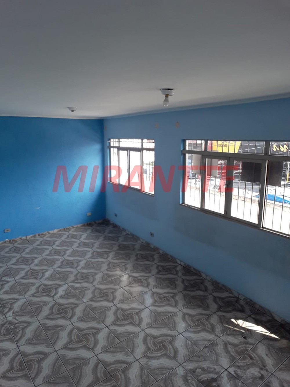 Comercial de 270m² com 2 quartos em Freguesia do