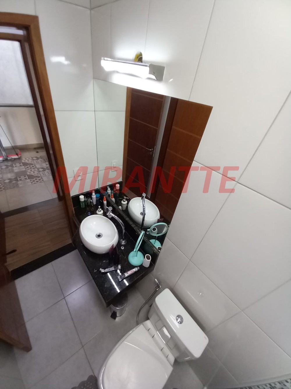 Sobrado de 309m² com 4 quartos em Santa Teresinha