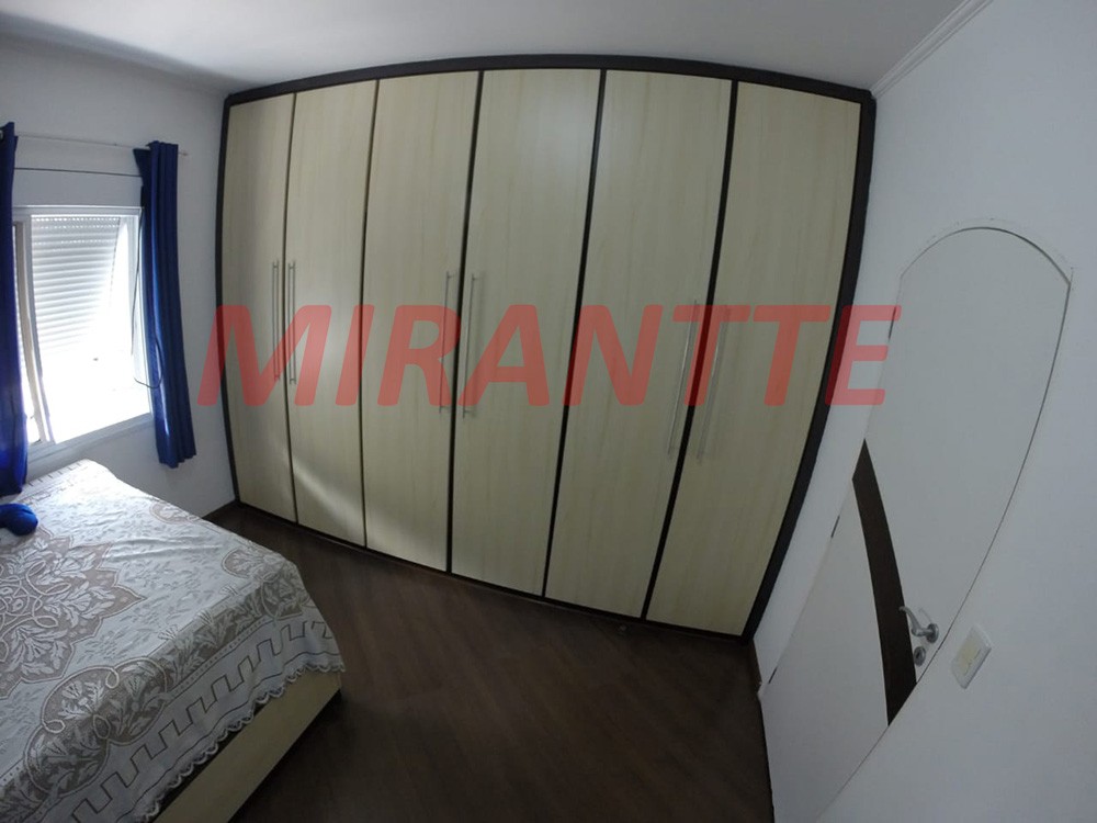 Sobrado de 198m² com 4 quartos em Jardim Kherlakian