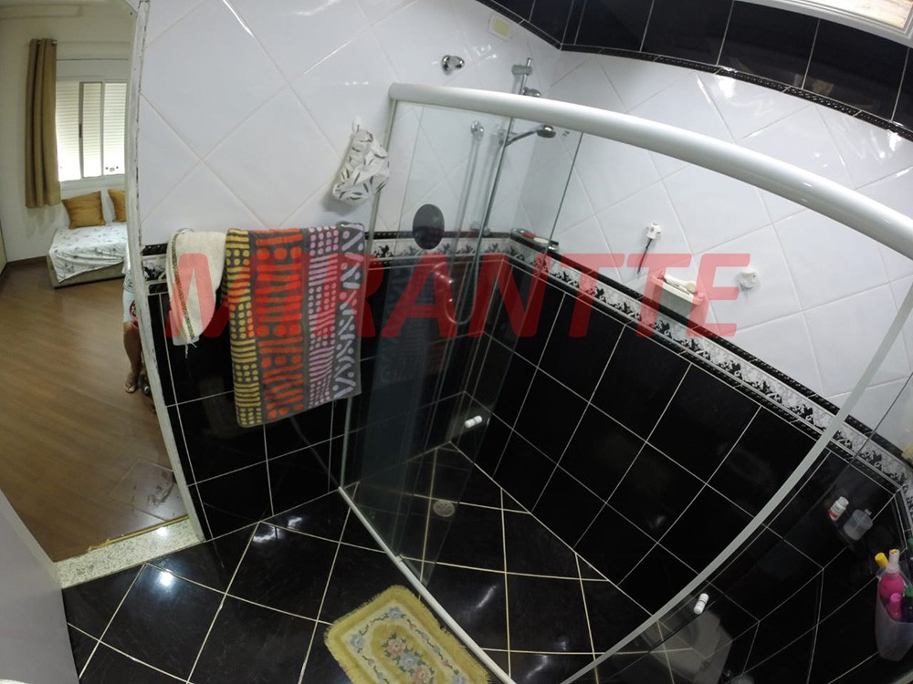 Sobrado de 198m² com 4 quartos em Jardim Kherlakian