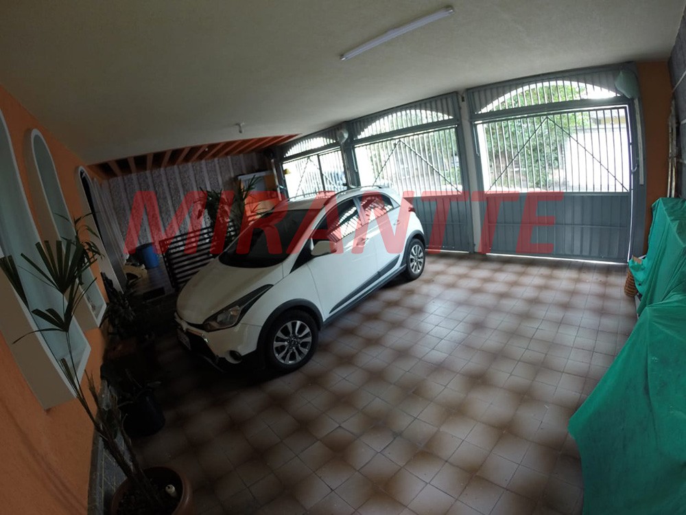 Sobrado de 198m² com 4 quartos em Jardim Kherlakian