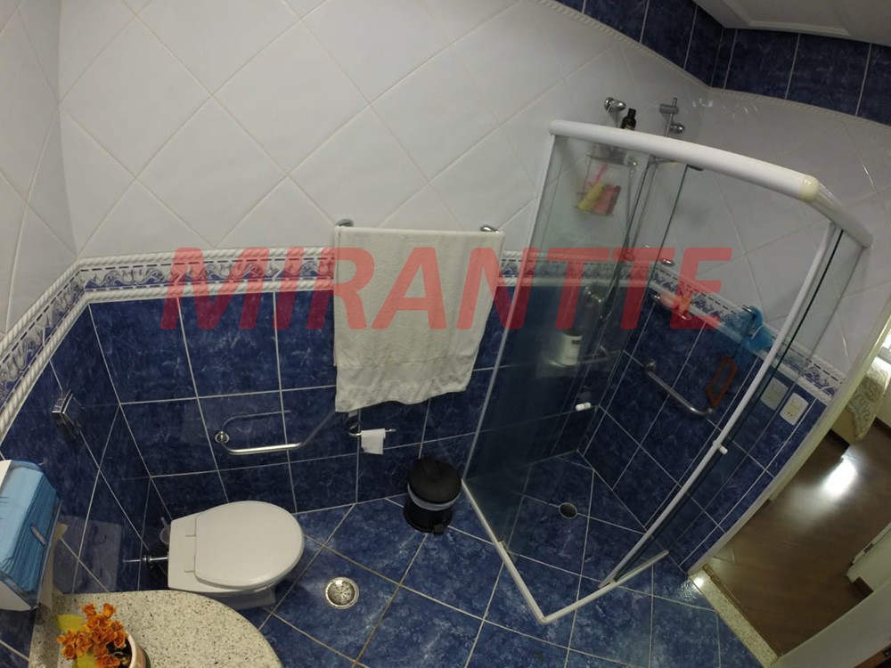 Sobrado de 198m² com 4 quartos em Jardim Kherlakian
