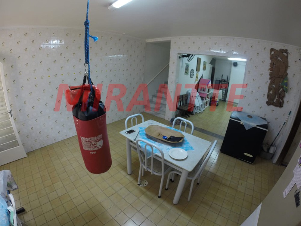 Sobrado de 198m² com 4 quartos em Jardim Kherlakian