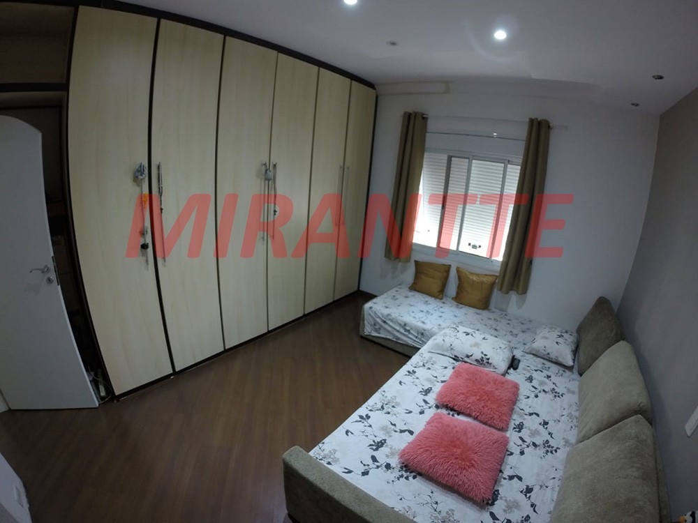 Sobrado de 198m² com 4 quartos em Jardim Kherlakian