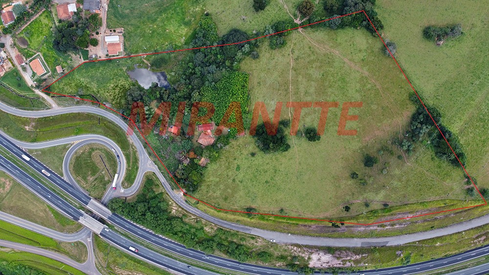 Terreno de 63460m² em Real Parque Dom Pedro I
