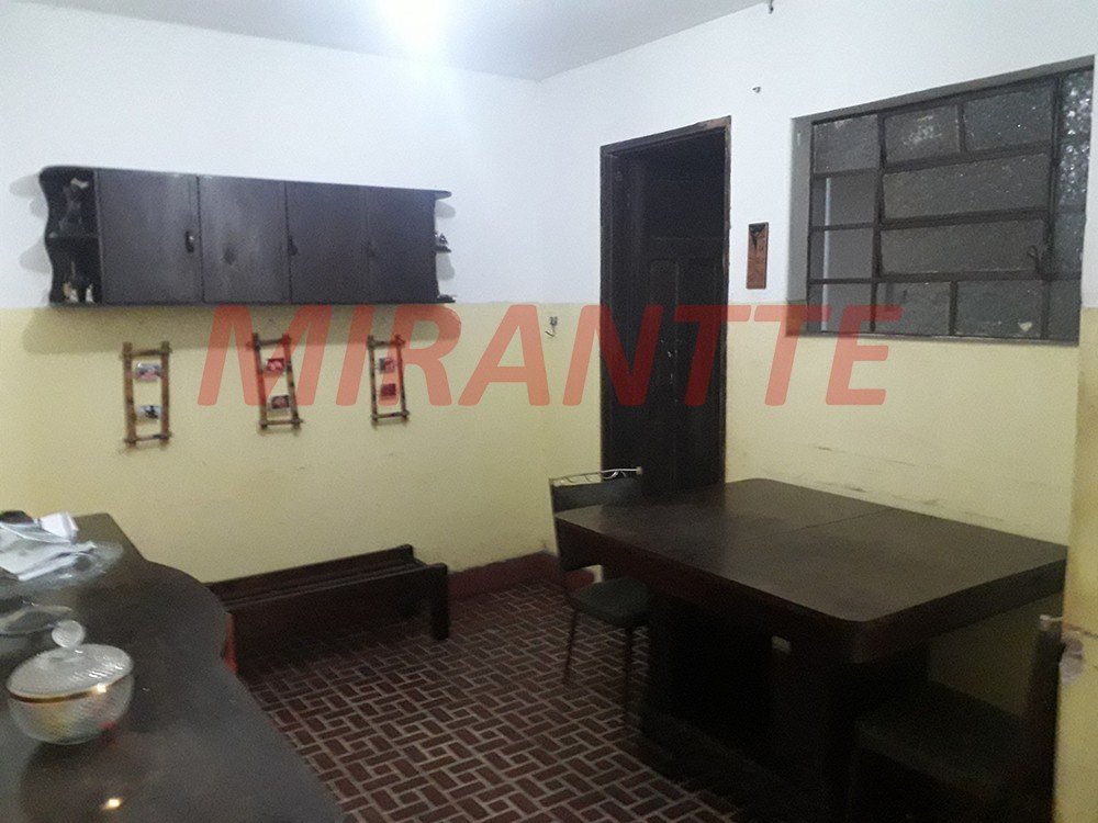 Sobrado de 1.2m² com 7 quartos em Santana