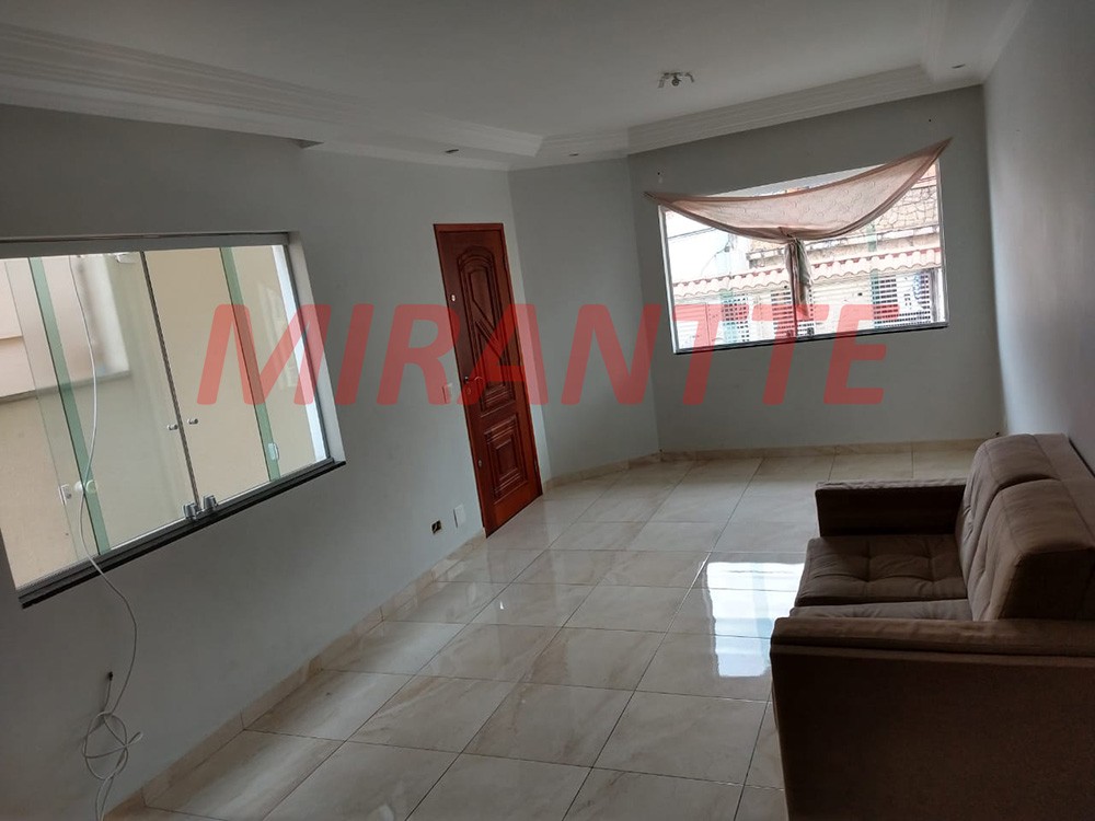 Sobrado de 274m² com 3 quartos em Vila Mazzei