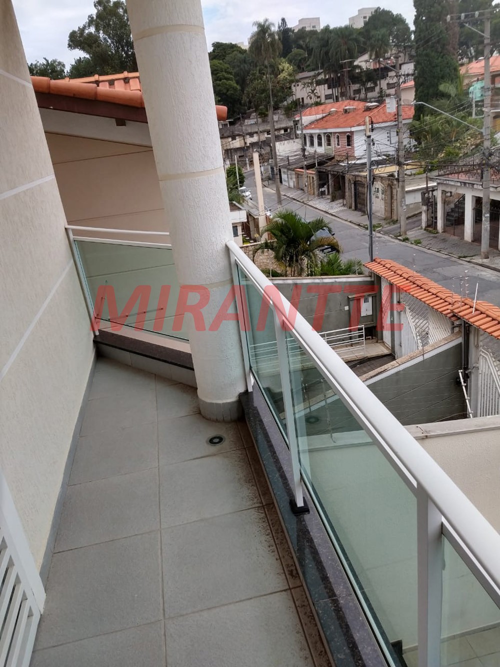 Sobrado de 274m² com 3 quartos em Vila Mazzei