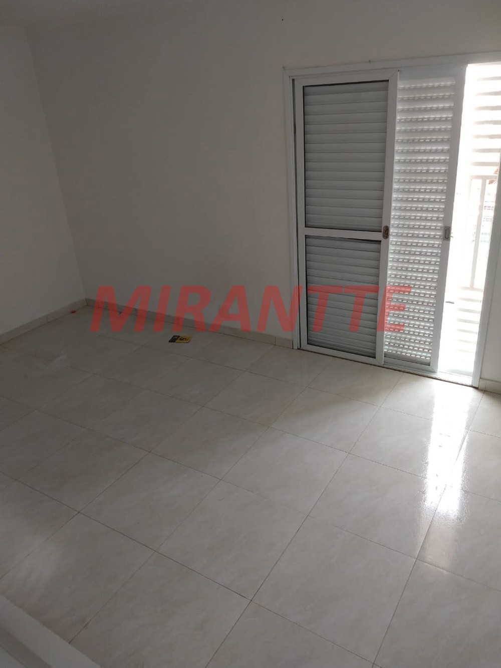 Sobrado de 274m² com 3 quartos em Vila Mazzei