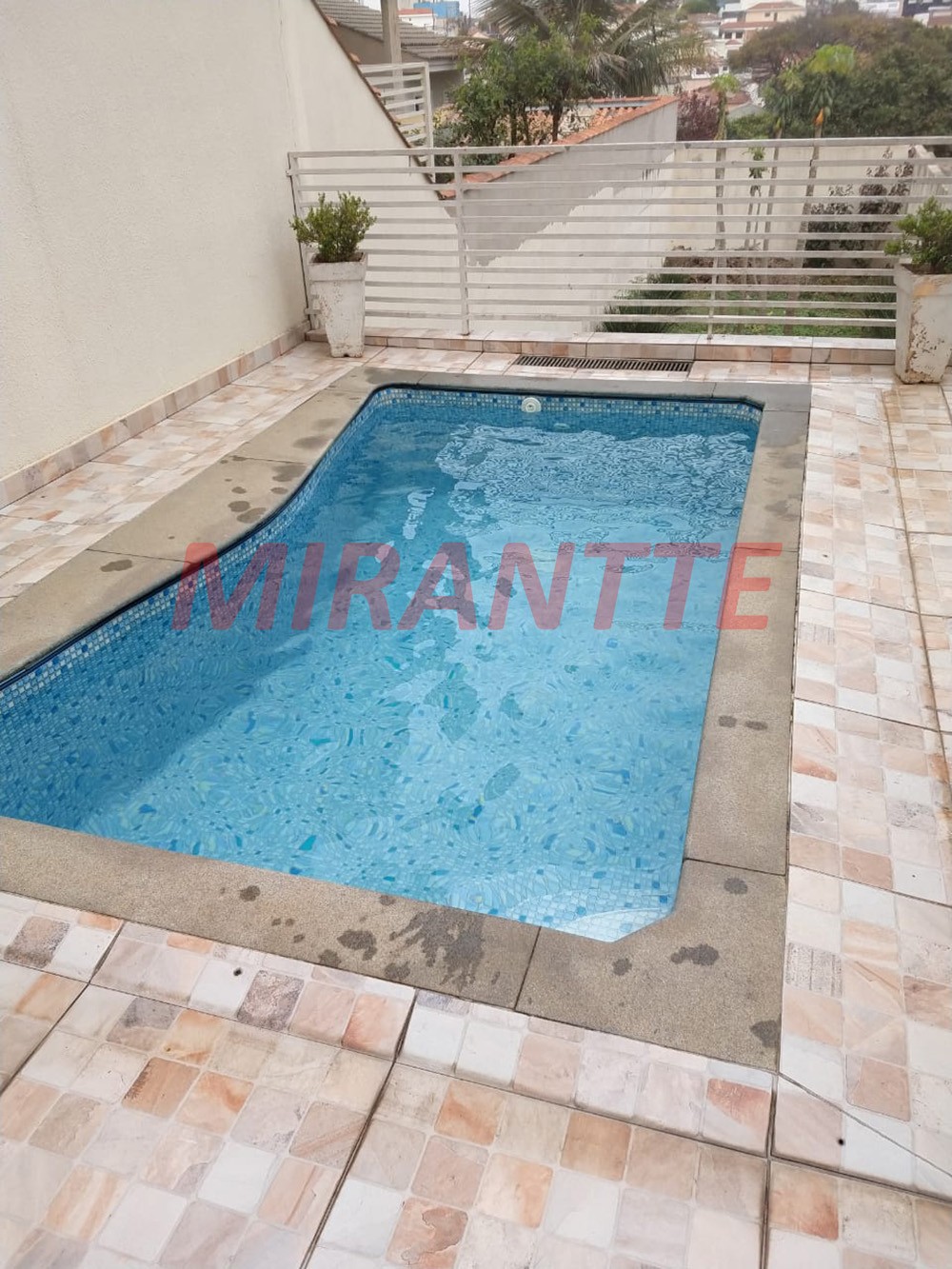 Sobrado de 274m² com 3 quartos em Vila Mazzei