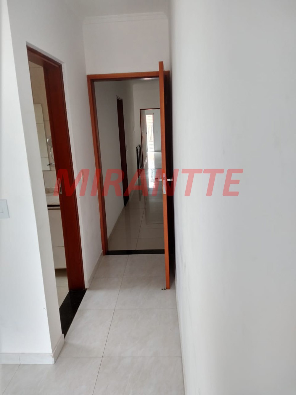 Sobrado de 274m² com 3 quartos em Vila Mazzei