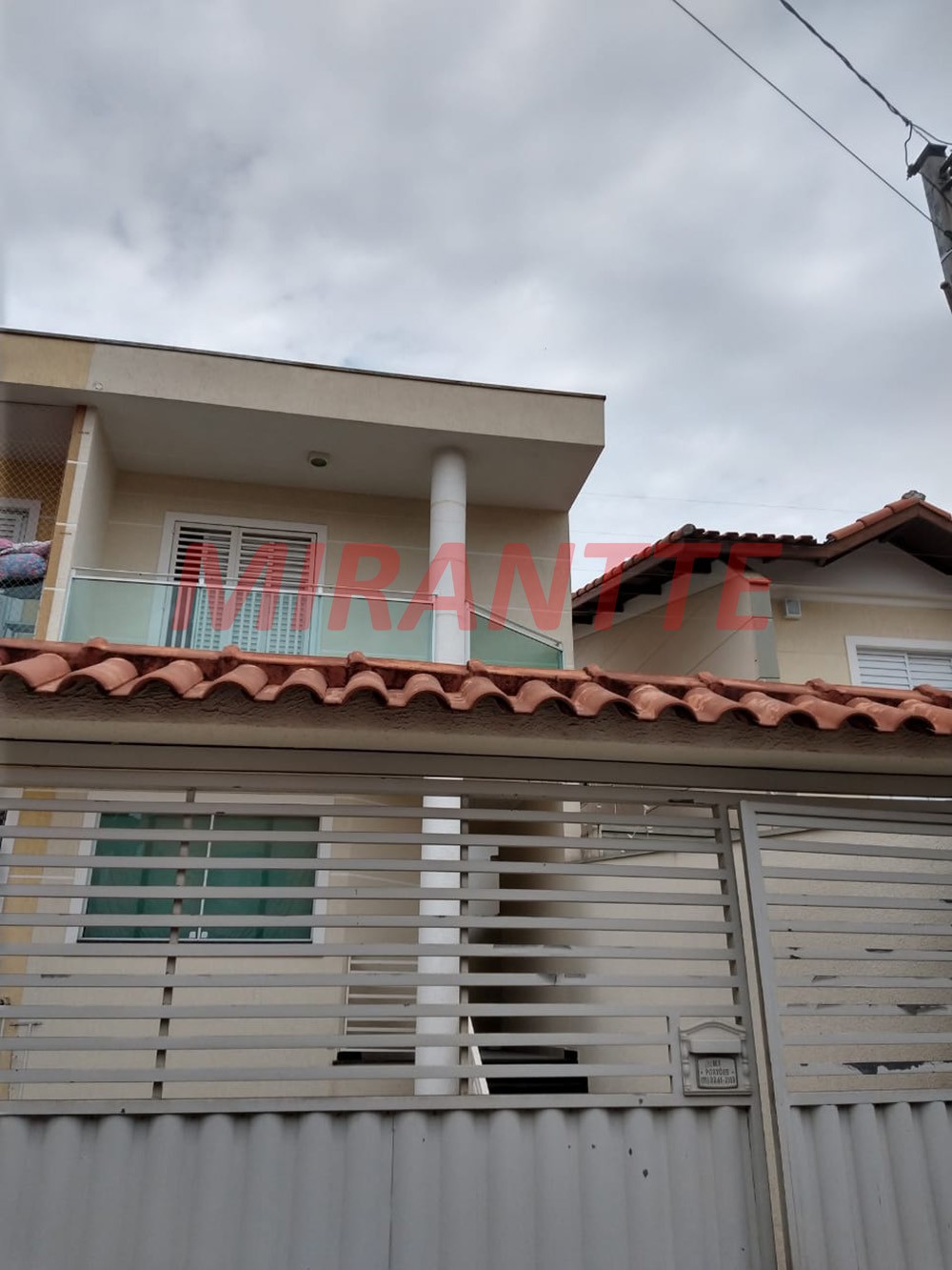 Sobrado de 274m² com 3 quartos em Vila Mazzei