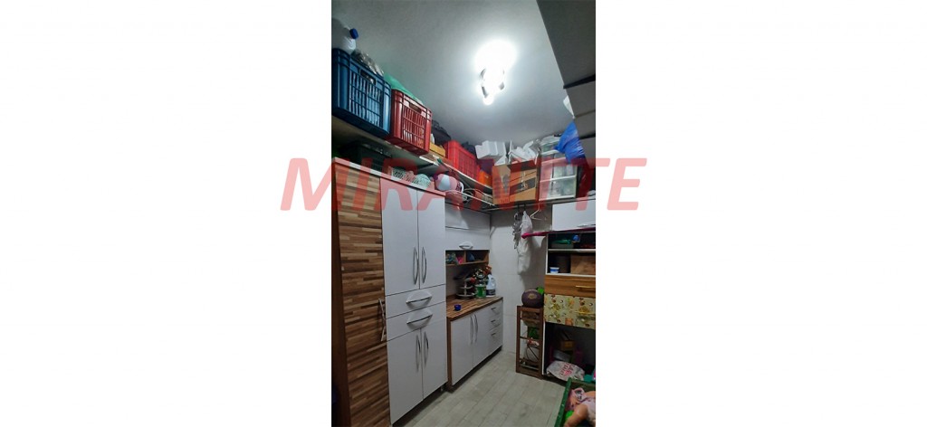Sobrado de 130m² com 3 quartos em Água Fria