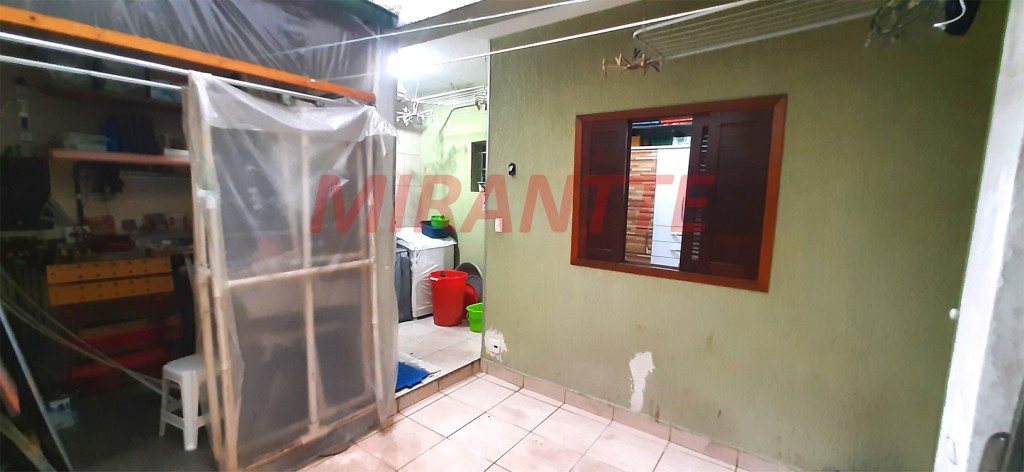 Sobrado de 130m² com 3 quartos em Água Fria